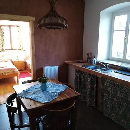 Gosciniec Kaszarnia Kamienne