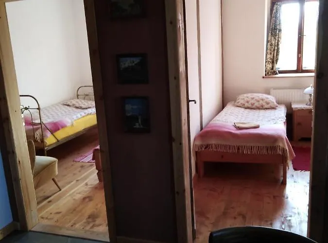 Gosciniec Kaszarnia Kamienne Bauernhof *