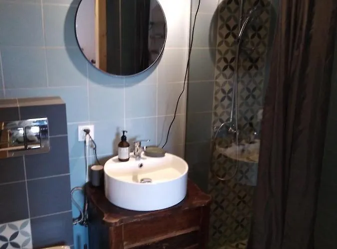 Gosciniec Kaszarnia Kamienne * Mirsk