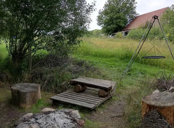 Gosciniec Kaszarnia Kamienne Bauernhof *