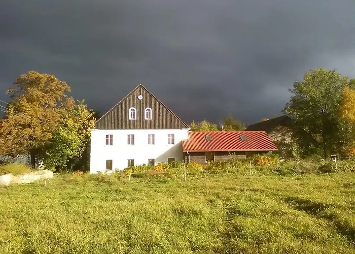 Gosciniec Kaszarnia Kamienne Mirsk