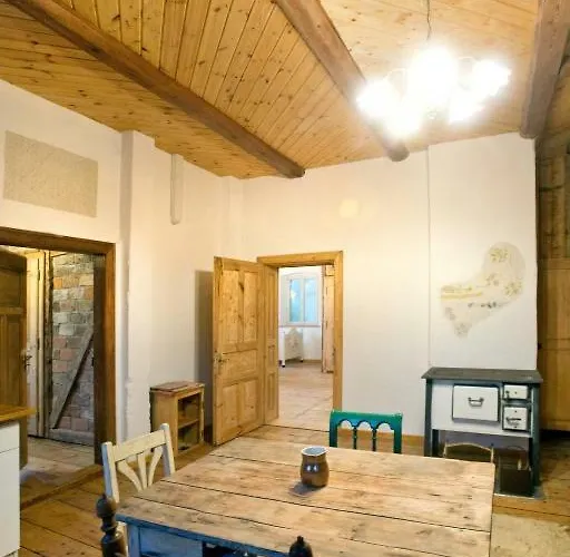 Gosciniec Kaszarnia Kamienne Bauernhof Mirsk