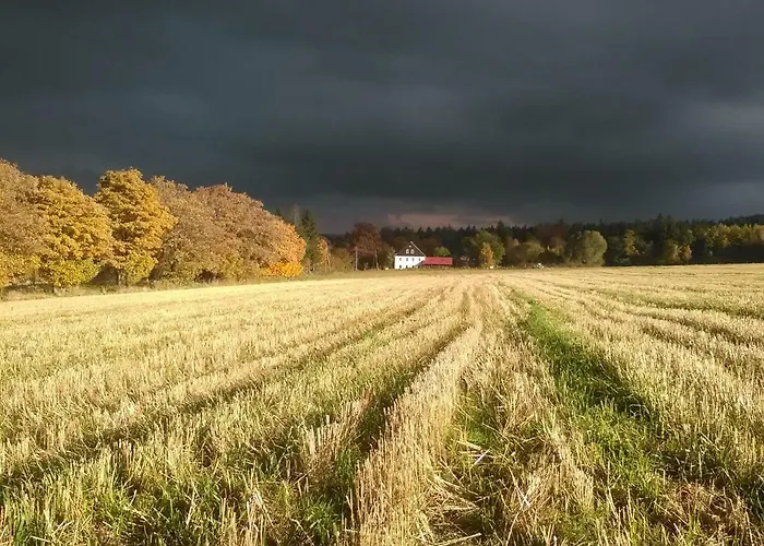 Gosciniec Kaszarnia Kamienne * Mirsk