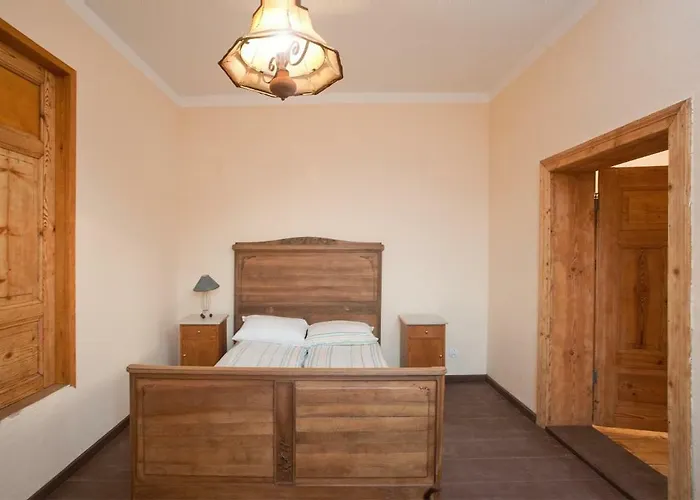 Gosciniec Kaszarnia Kamienne Bauernhof